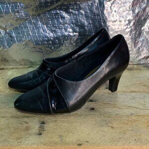 Clarks artisan black leather heels. Comfort insole party work wear‎